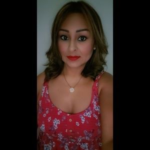 Meet your Posher, Marisol